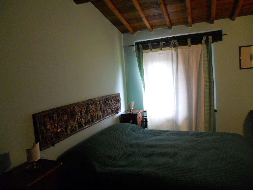 Il Giardino Degli Ulivi Villa Castelraimondo Room photo